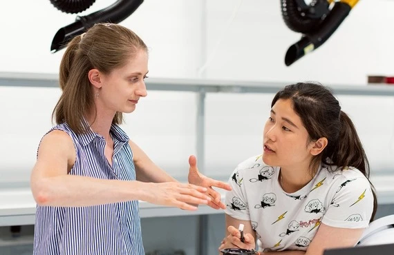 外国人講師と楽しく学ぶ！夏休み特別レッスンで英語の魅力を体験しよう